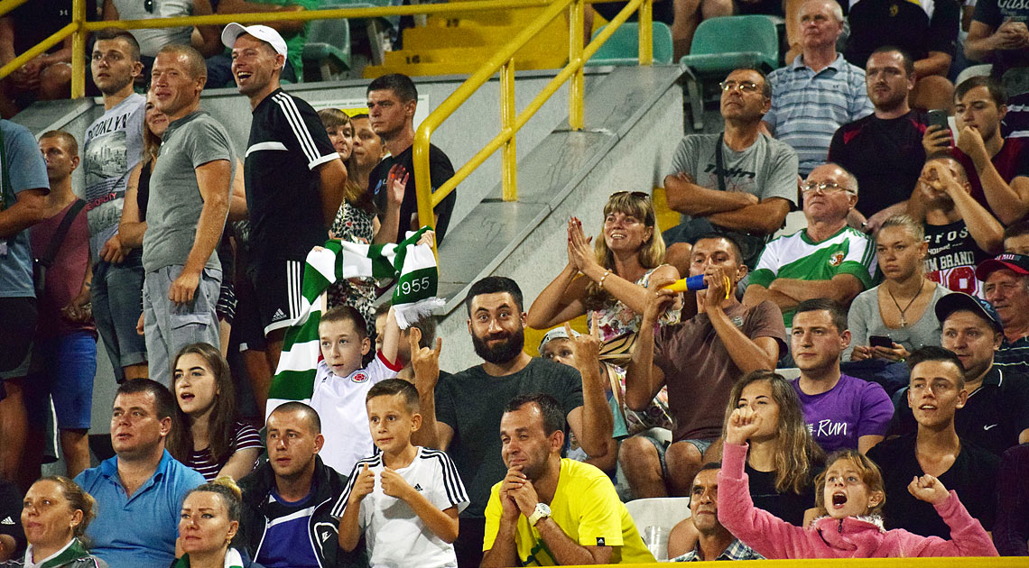 fans_060918.jpg